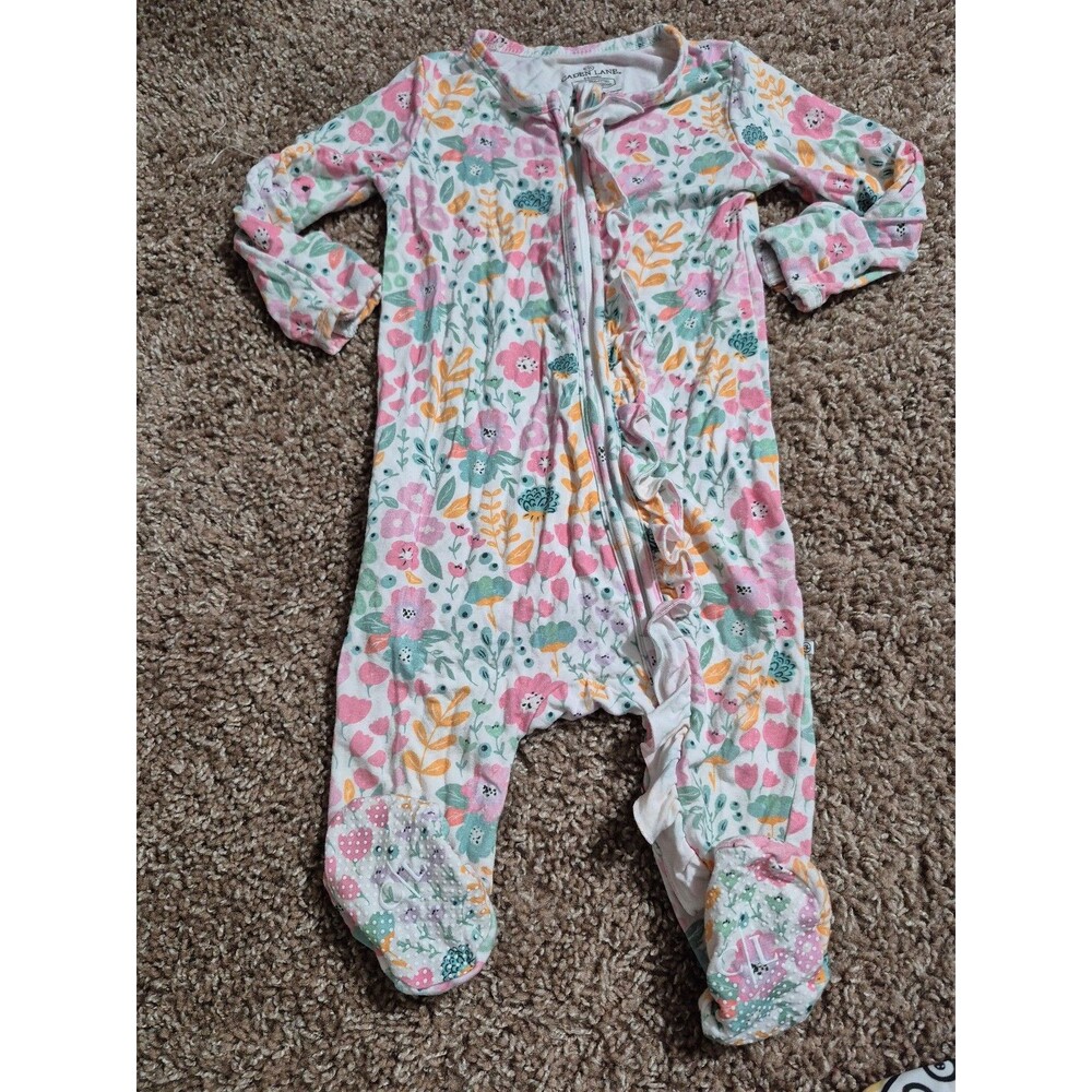 Caden lane floral sleeper bamboo size 6-9M